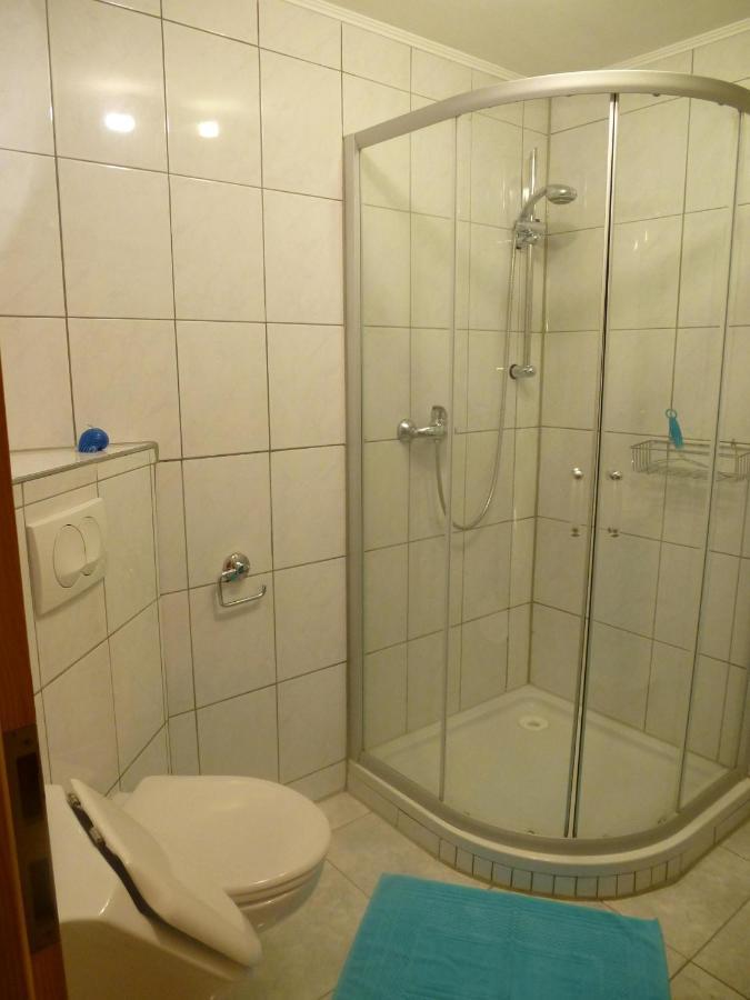Ferienwohnung Jung Im Johannisborn 사르부르크 외부 사진